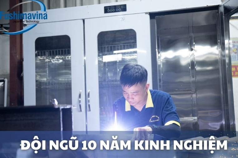 đội ngũ kỹ thuật chuyên gia