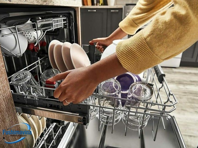 máy rửa bát công nghiệp là thiết bị rửa công nghiệp công suất lớn