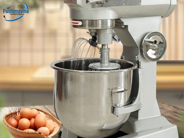 chọn máy trộn bột làm bánh tích hợp nhiều chức năng