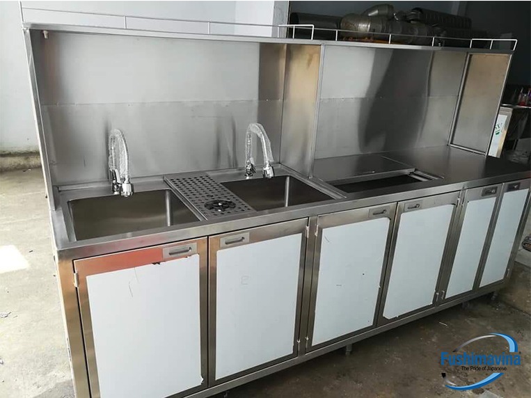quầy pha chế inox rất tiện dụng
