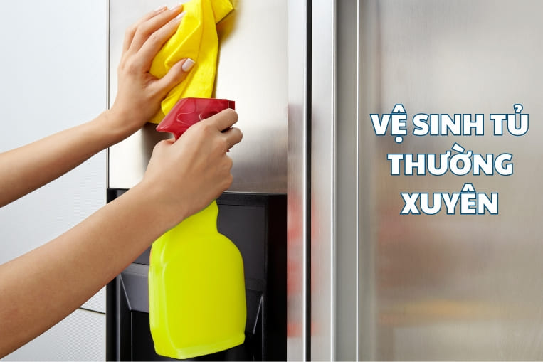 vệ sinh tủ thường xuyên để tủ bền bỉ