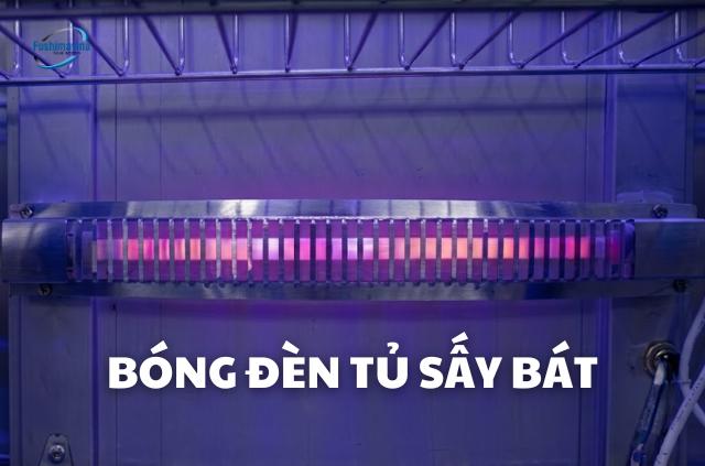 Bóng đèn của tủ sấy bát tạo nhiệt giúp làm khô bát đĩa hiệu quả